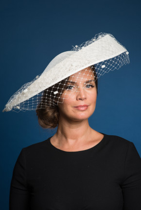 ivory saucer ivory spot veil